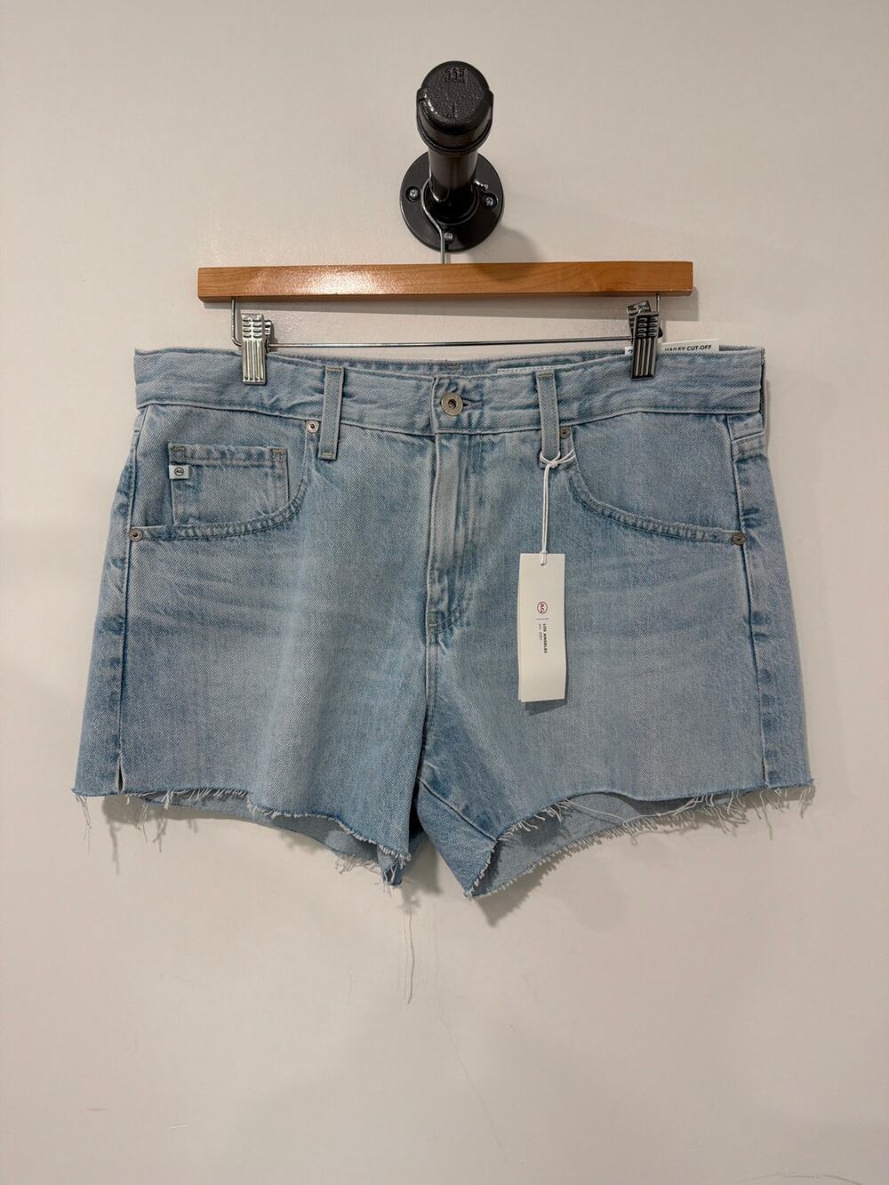 NWT AG Jeans Denim Hailey Cut-Off Relaxed Short 3.5" Blue Light Wash Size 31
